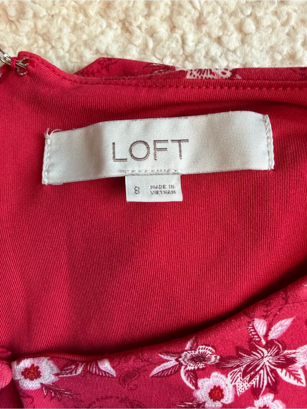 LOFT Floral Fit & Flare Dress Size 8 Raspberry Pink Puff Sleeve GUC - Picture 8 of 11